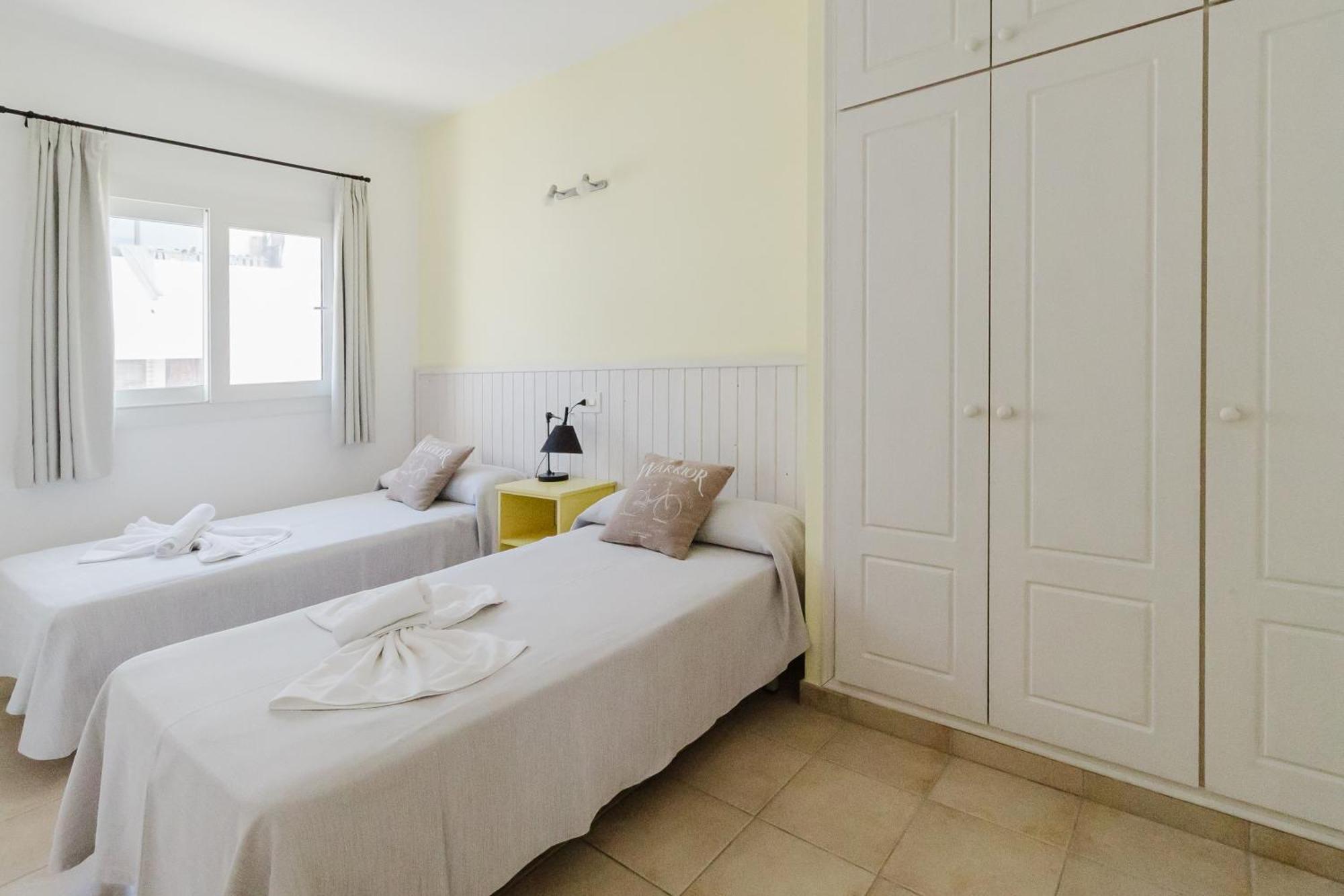 Apartamentos Timon - Emar Hotels 埃斯普霍斯 外观 照片